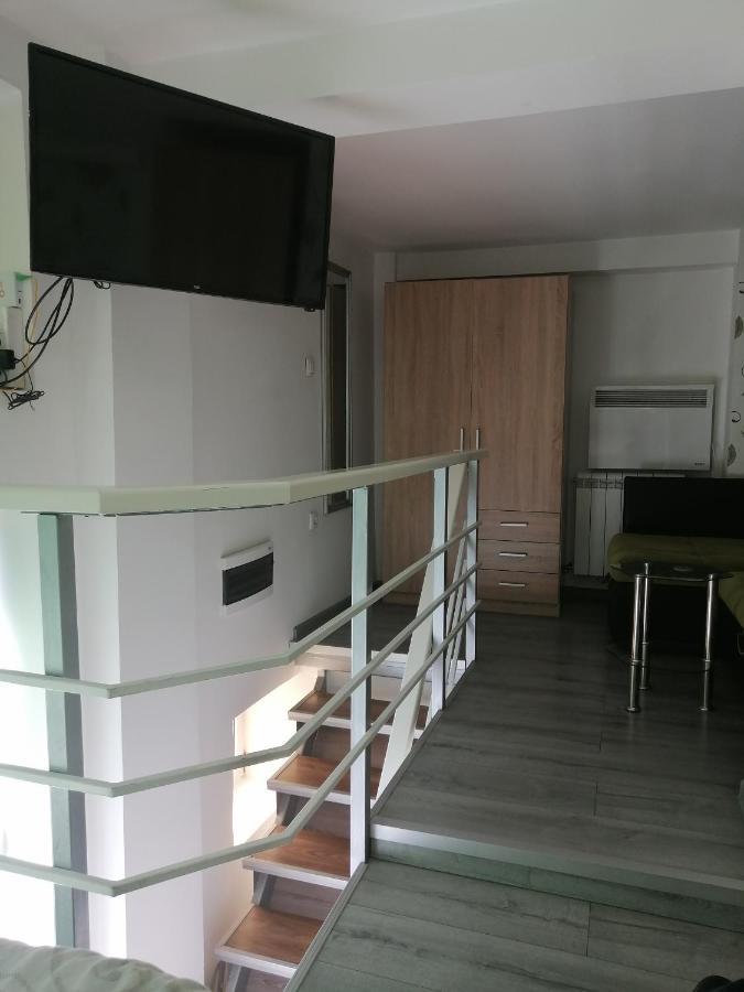 Classy And Cozy - Parking - 3 Beds - Near Center Νόβι Σαντ Εξωτερικό φωτογραφία