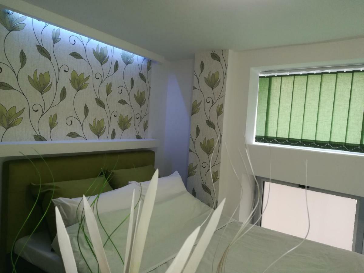Classy And Cozy - Parking - 3 Beds - Near Center Νόβι Σαντ Εξωτερικό φωτογραφία
