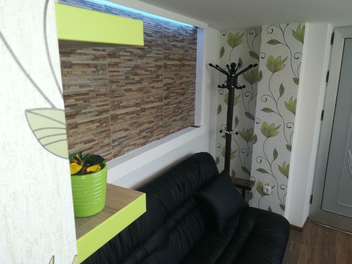 Classy And Cozy - Parking - 3 Beds - Near Center Νόβι Σαντ Εξωτερικό φωτογραφία