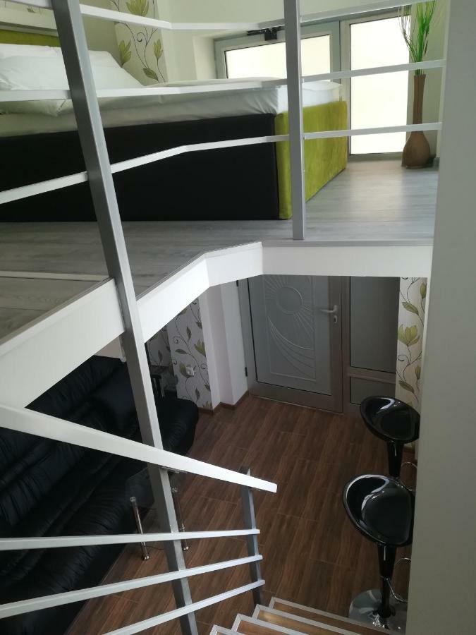Classy And Cozy - Parking - 3 Beds - Near Center Νόβι Σαντ Εξωτερικό φωτογραφία