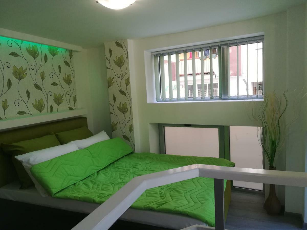 Classy And Cozy - Parking - 3 Beds - Near Center Νόβι Σαντ Εξωτερικό φωτογραφία