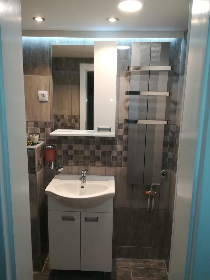 Classy And Cozy - Parking - 3 Beds - Near Center Νόβι Σαντ Εξωτερικό φωτογραφία